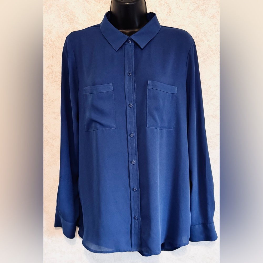 Apt 9 Essentials Blue Button Up Blouse Top Roll Tab Sleeve Size Large Pockets